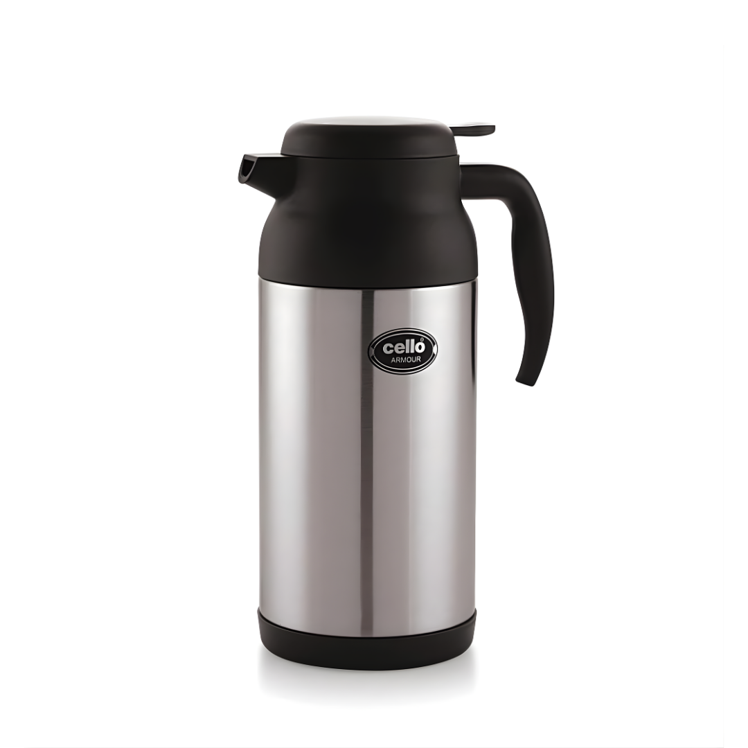 Cello Armour Vacusteel vacuum insulated flask in black stainless steel for hot and cold beverages